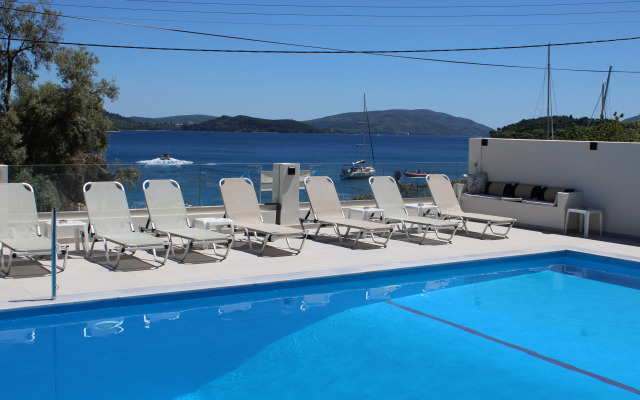 Tropicana Inn