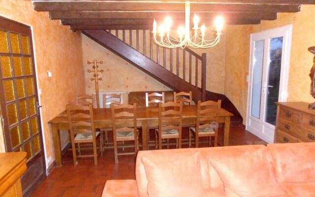 House With 4 Bedrooms in Damgan, With Enclosed Garden - 200 m From the