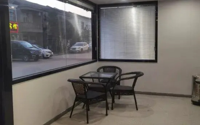 Niec  chain  hotel(Wuhan Tianhe Airport store)