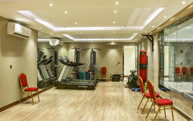 Capital O 581 Goldish Hotel