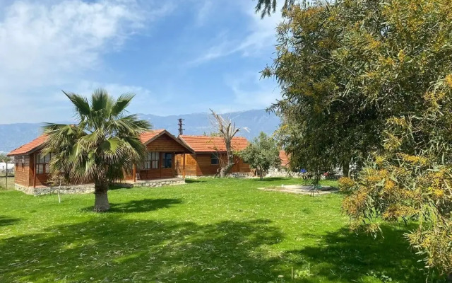 Demre Sahildeki Ev Bungalov