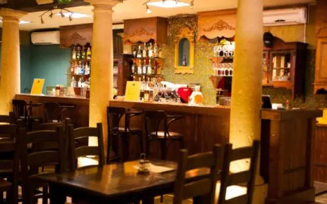 Gold Club Hotel & Casino