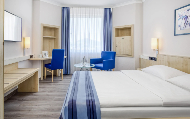 Отель Freiburg City Center by Leonardo Hotels