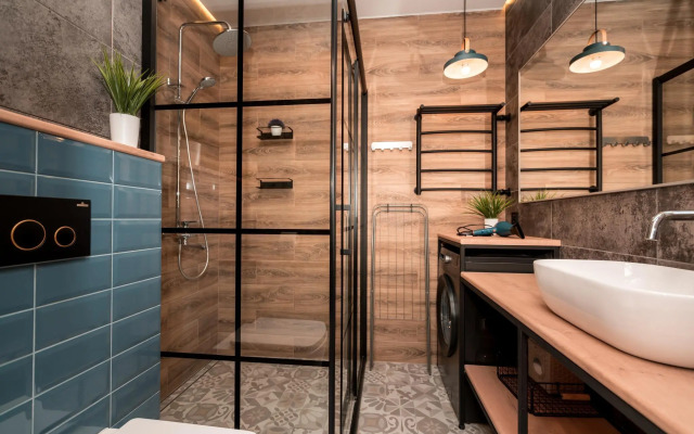Penthouse apartment on Kirova Street 18