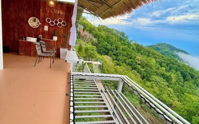 Long Hak Khao Camping Phu Chi Fa