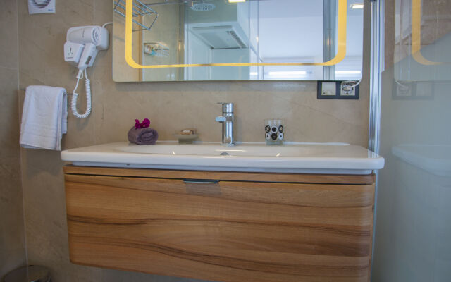 Rhapsody Hotel & Spa Kalkan (+12 Adults only)
