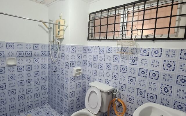 OYO 90499 Marina View Villas