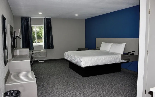 Hummingbird Hotel