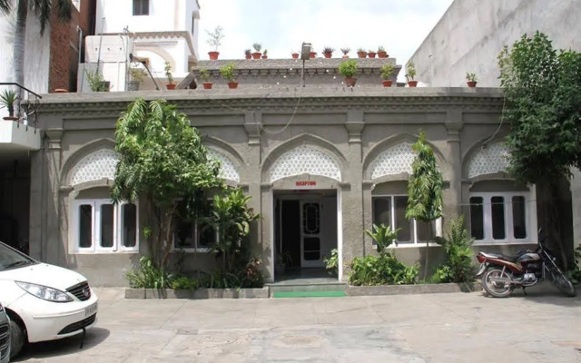 Tourist Guest House