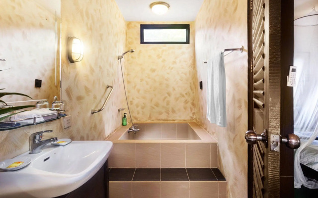 The Cockatoo Nature Resort & Spa