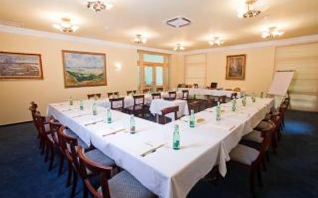 Parkhotel na Baracke