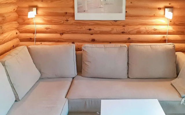 6 Person Holiday Home in Hovborg