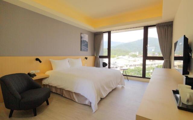 Ket Hotel