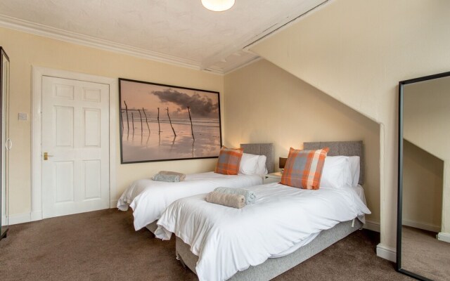 Lomond Serviced Apartments-Hydro House