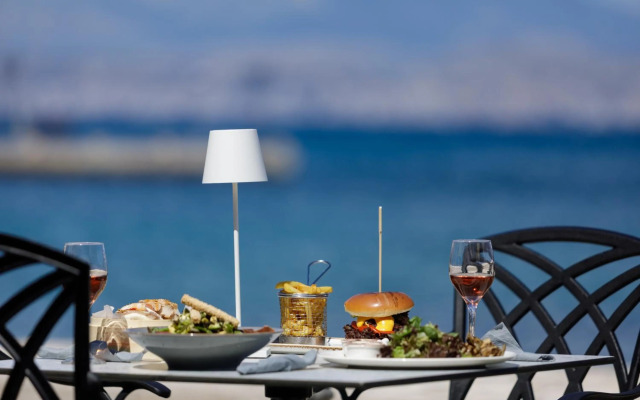Melina Bay Boutique Hotel