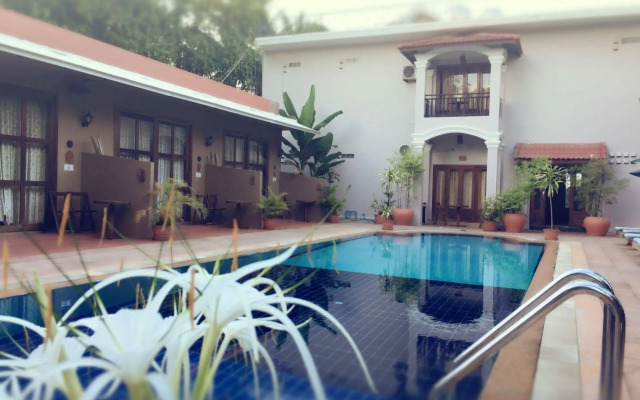 Le René Angkor Boutique