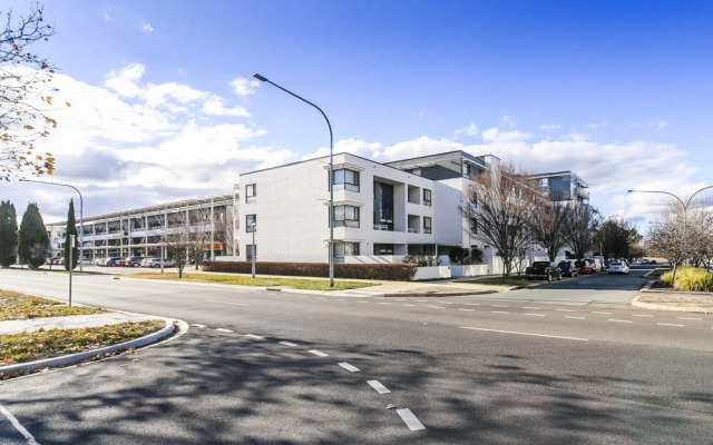 Accommodate Canberra - The Summit