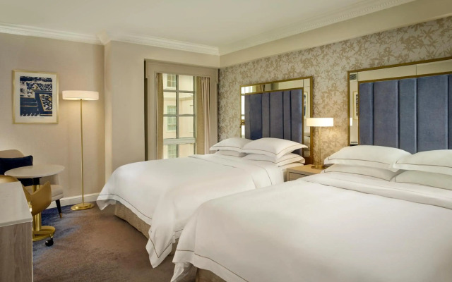The College Green Hotel Dublin, Autograph Collection