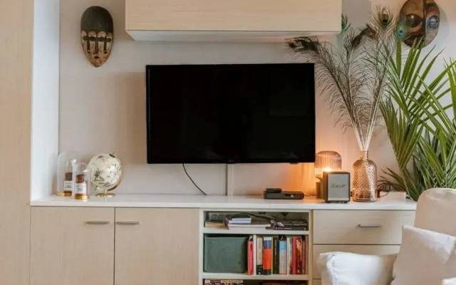 Bright Studio Near the Beach