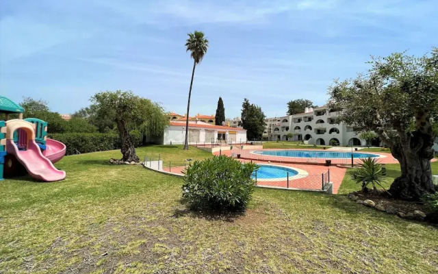 Albufeira Twins 3 With Pool by Homing