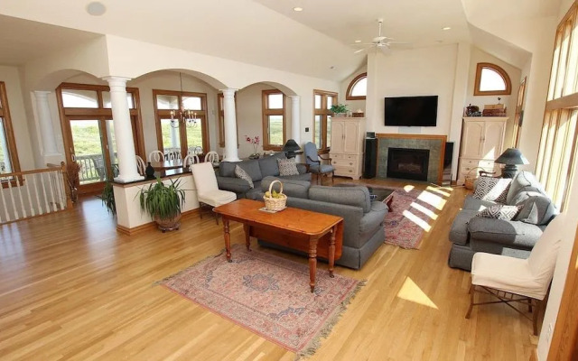 Wellfleet - 6 Br Home