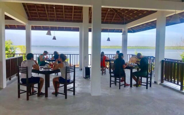 Ashansa Lagoon Resort