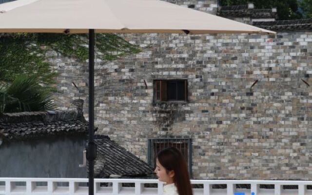 Like your luxurious hot spring homestay in the courtyard