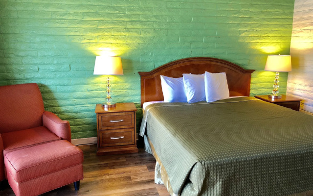 Hitching Post Studios Inn
