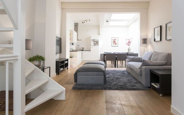 Stylish Canal House