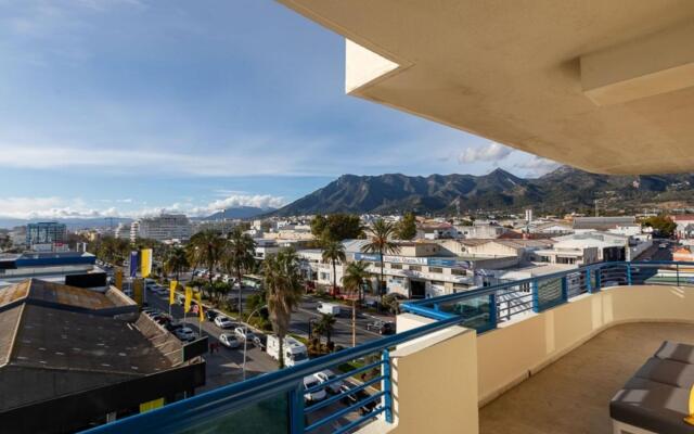 First line beach apartment 318