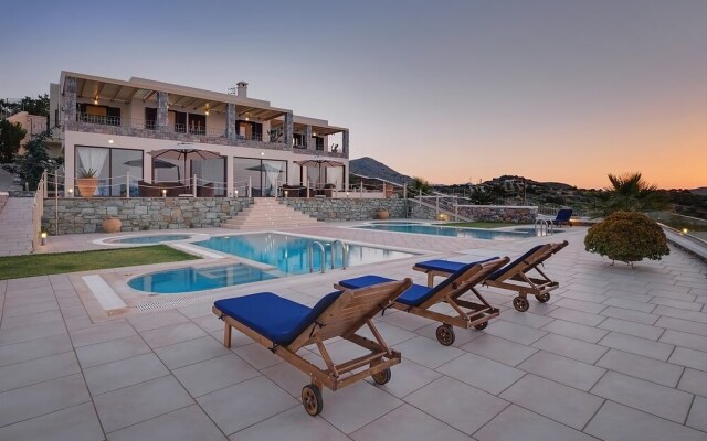 Villa Anemomylos