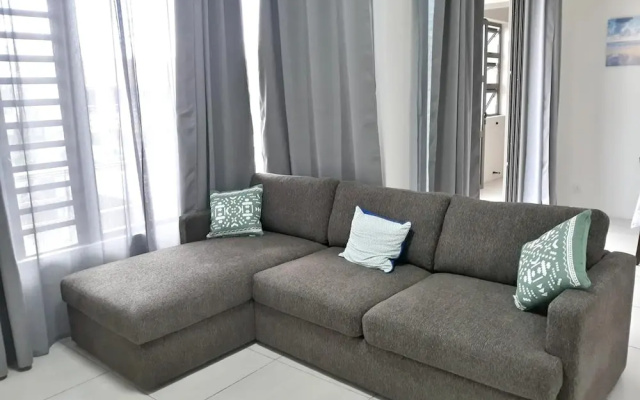 Apartment with 2 Bedrooms in Flic En Flac, with Pool Access, Balcony And Wifi - 800 M From the Beach
