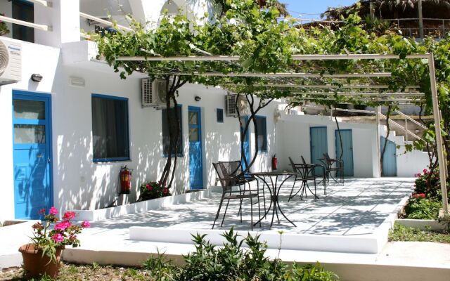 Agios Pavlos Hotel