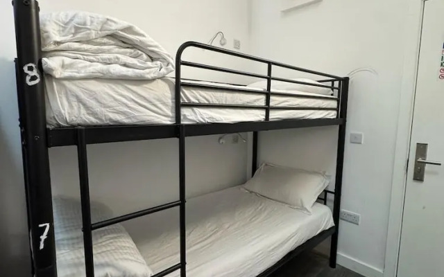 Rahman Hostel - Manchester