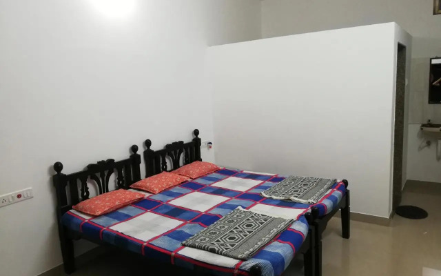 Adarsh Niwas