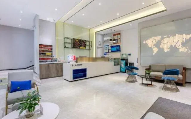7Days Inn Hotel (Shenzhen Science and Technology Park Subway Station Vientiane City)