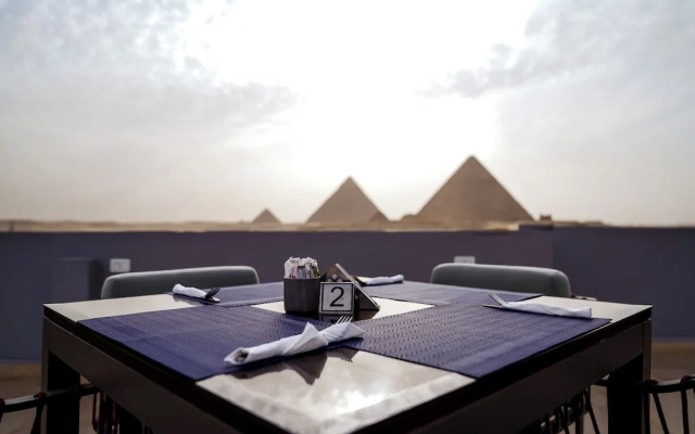 Pyramids Hotel