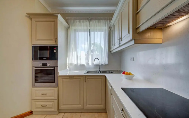 Villa Gardenia - 5 Bedroom Holiday Villa With Pool