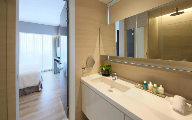 Pan Pacific Serviced Suites Beach Road, Singapore
