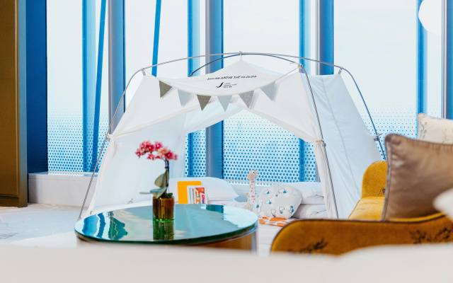 J Hotel, Shanghai Tower – Guest Rooms – Shanghai