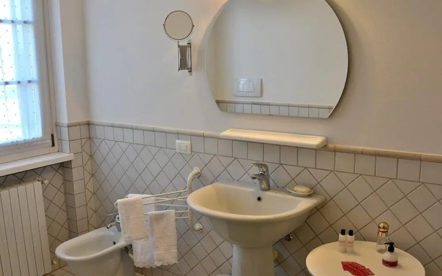 Villa Gasco - 7 Sleeps With Pool in Pacengo di Lazise