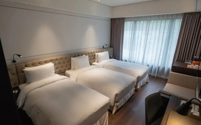 Hotel Mvsa+Michelin 2 Starred Molino de Urdániz
