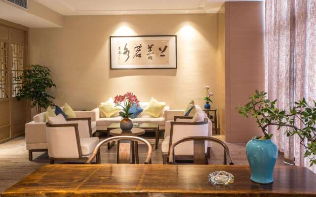 Jingtang Ramada Encore Hotel
