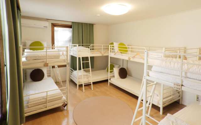 Moca Guesthouse - Hostel