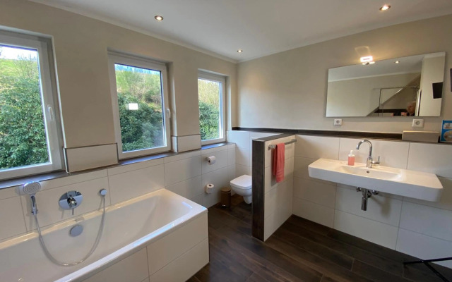 Auwers Haus komplett - 3 Wohneinheiten