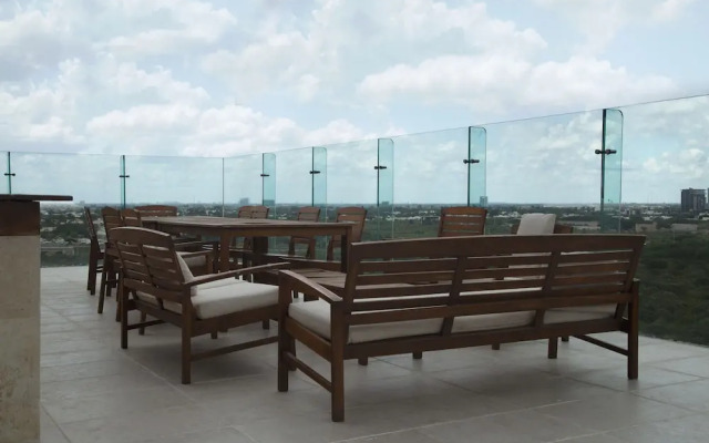 2 BR Apartment next to City Center & La Isla SM