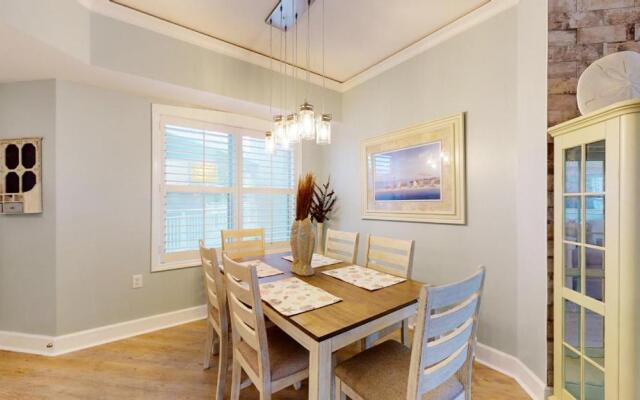 5402 Hampton Place South