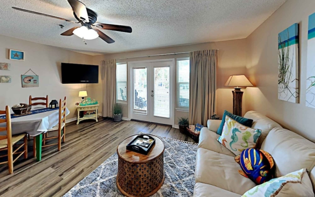 Grand Caribbean #210 East