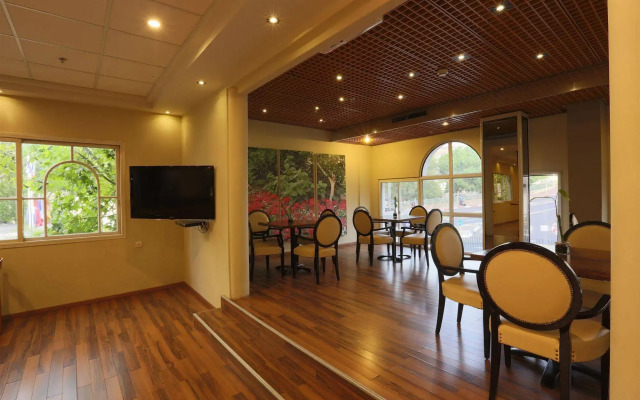 Jacob Tiberias by Jacob Hotels