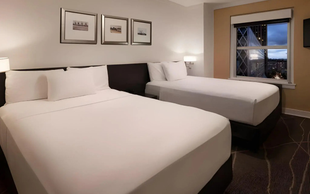 Executive Hotel Pacific